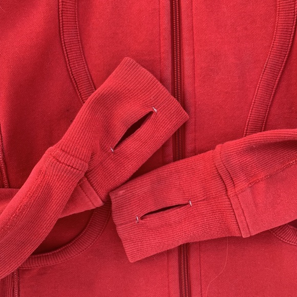 Lululemon Scuba Hoodie - Picture 4 of 8